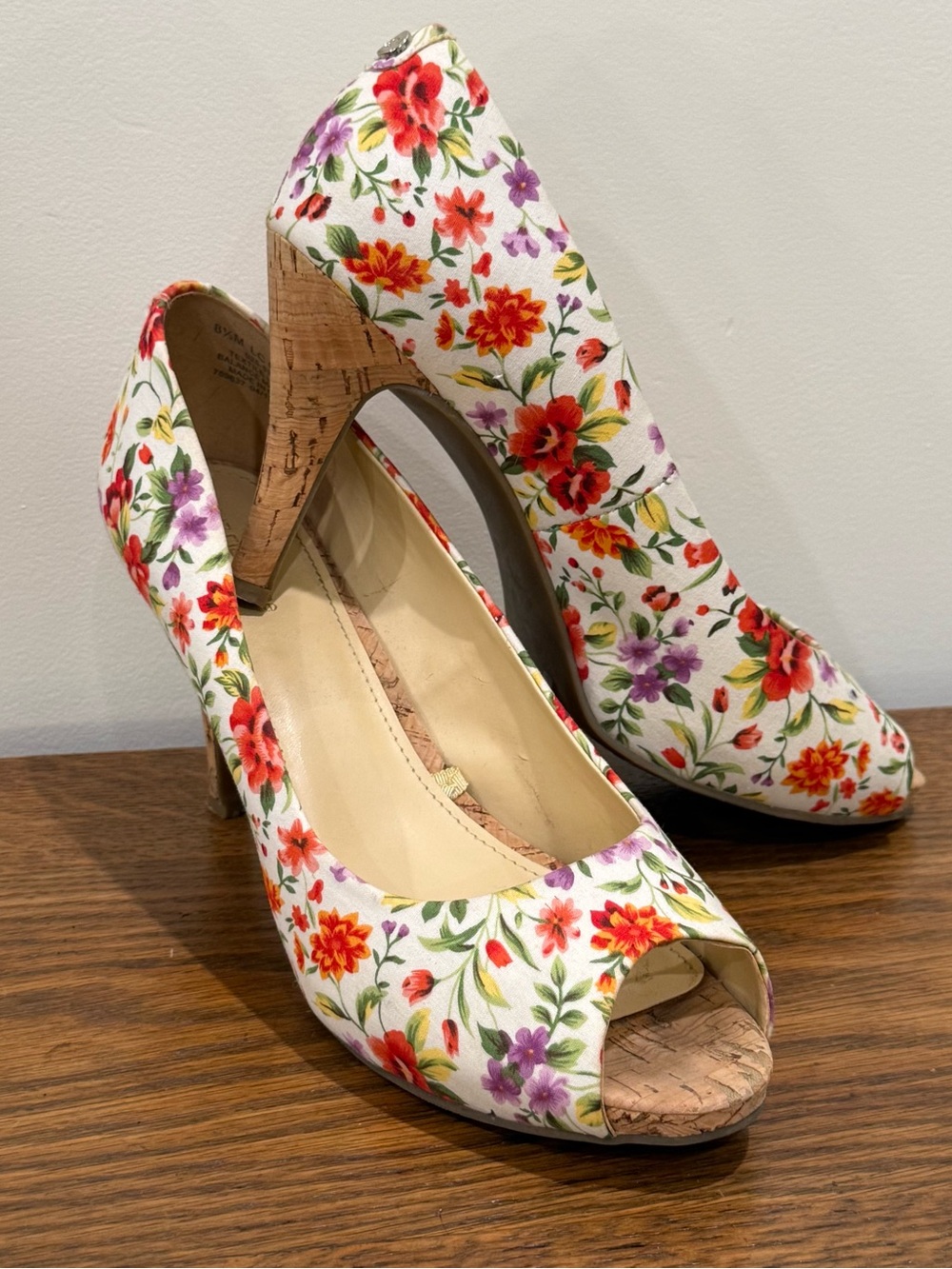 Floral Peep-Toe Cork Heel Pumps - White Floral